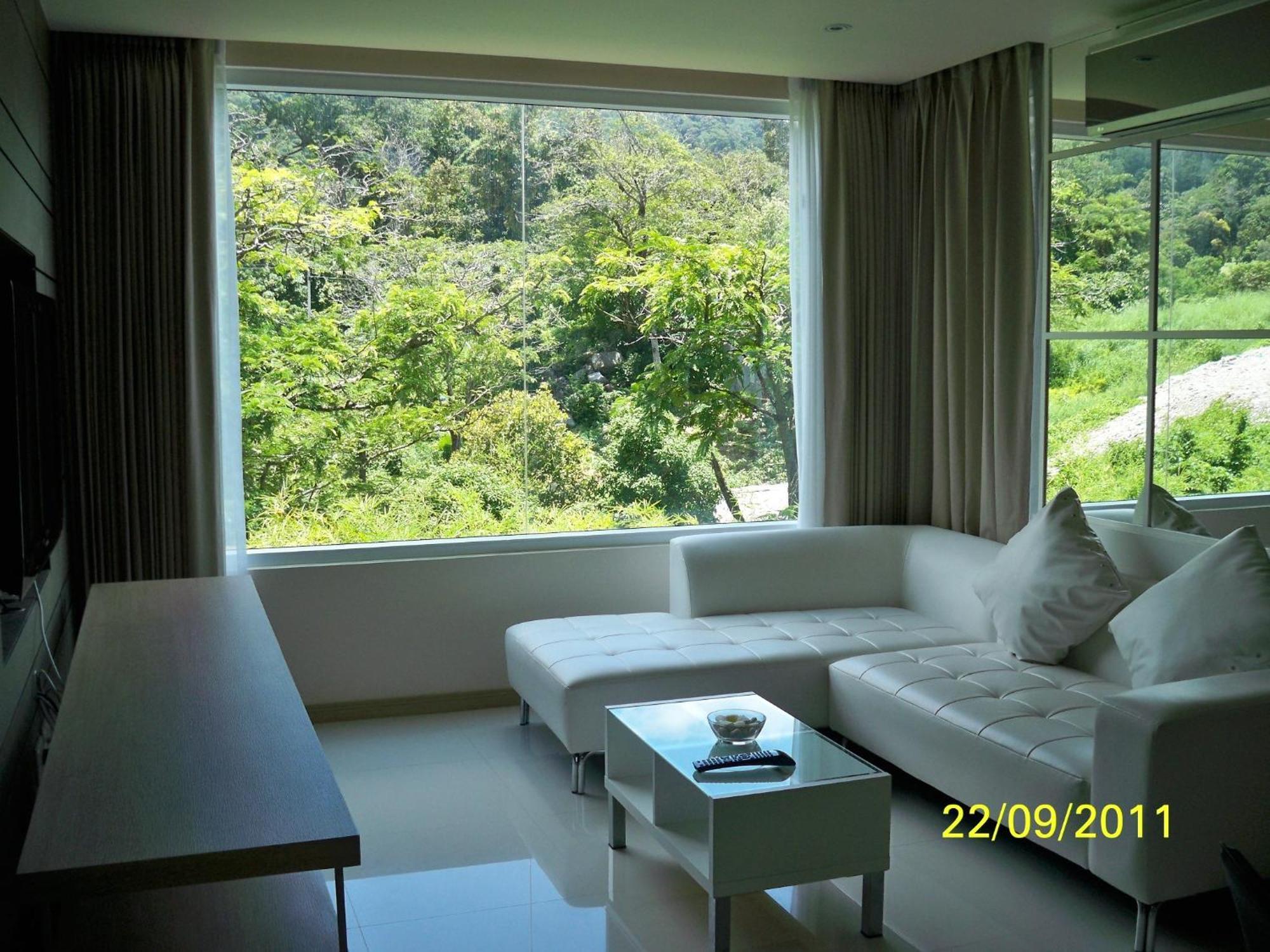 The Baycliff Residences Patong Экстерьер фото